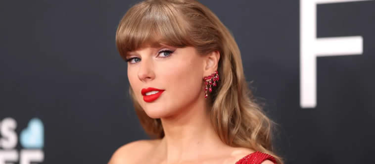 Can you name the voice behind this signature look?